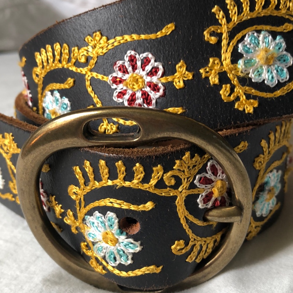 Lucky Brand belt size Small